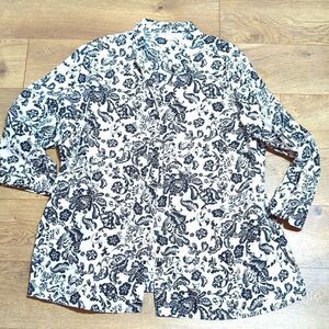 Lily Stanhope White/Black  Floral Print Linen Top Blouse Shirt 2X